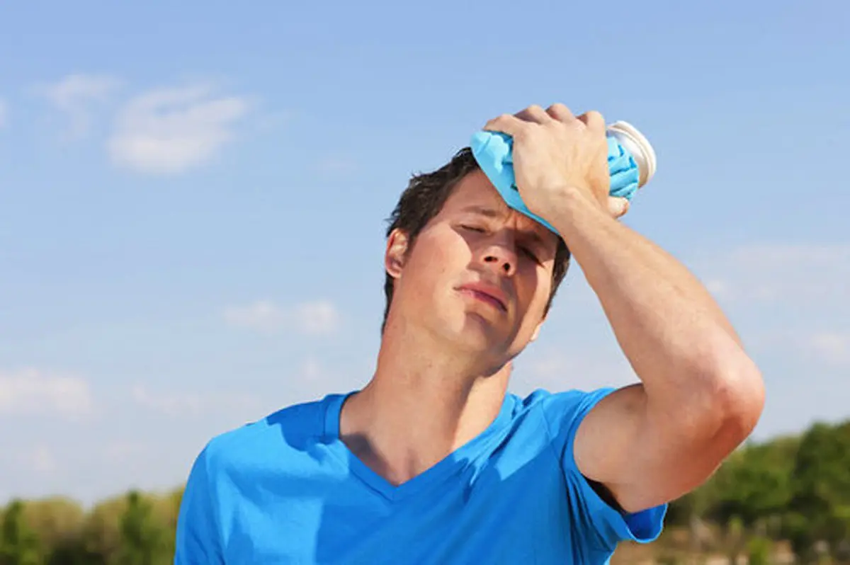 بهترین نوشیدنیها برای رفع گرمازدگی در فصل گرما