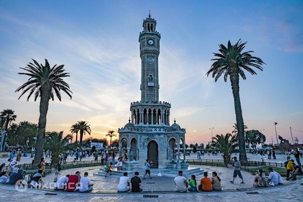 از رویا تا واقعیت: راهنمای خرید ملک در ازمیر برای سرمایهگذاری و زندگی