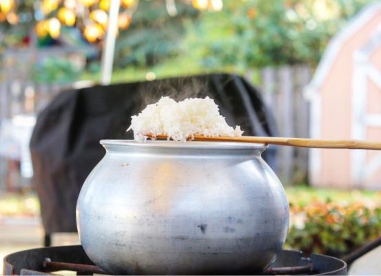 راهنمای کامل دم کردن برنج برای ری بیشتر: ترفندها و نکات حرفه‌ای