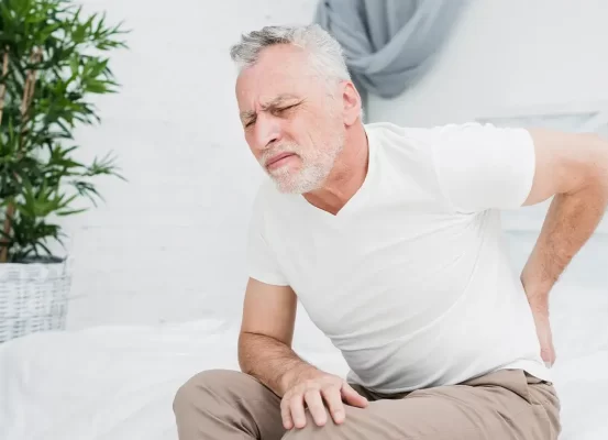 بهترین مولتی ویتامین برای دیسک کمر؛ انتخاب موثر برای کاهش درد و بهبودی