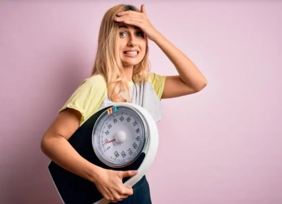 بهترین مکمل‌های چربی‌سوز مخصوص بانوان: راهنمای جامع 2026